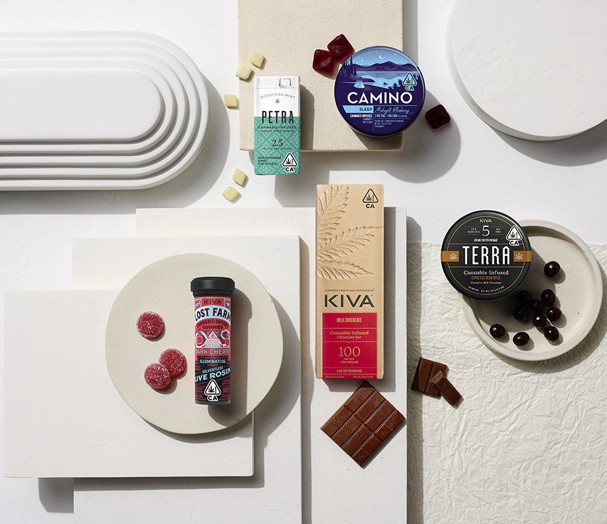 CA Kiva Brands Photography Family5 SKU w Pieces 64473 260401 880x760